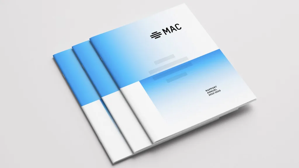 Brochures du MAC à la couverture dégradée bleue