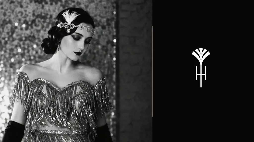 Femme en robe des années 1920 et monogramme de l'Hôtel HoneyRose